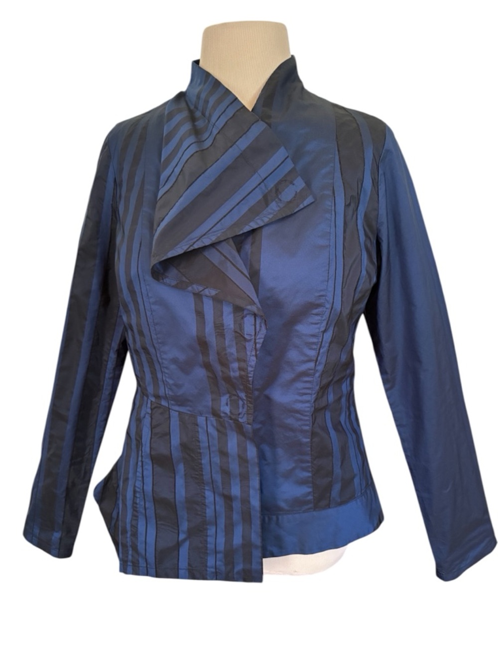 Babette Lightweight Snap Front A Symmetrical Jacket